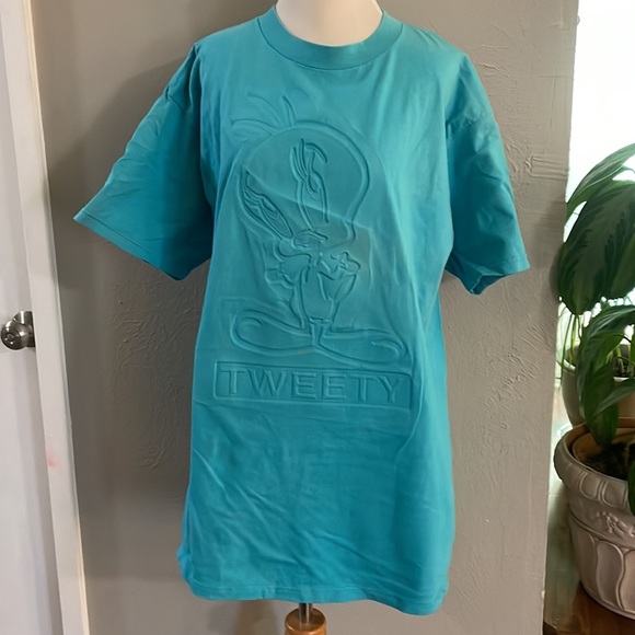 Vintage Looney Tunes Turquoise Embossed Tweety Bird T-Shirt - Picture 1 of 6